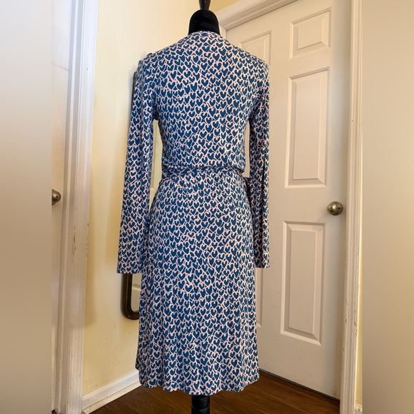Boden Blue.& Pink  Heart Print Wrap Stretch Jersey Dress Size 8 Long Sleeve - Picture 6 of 7